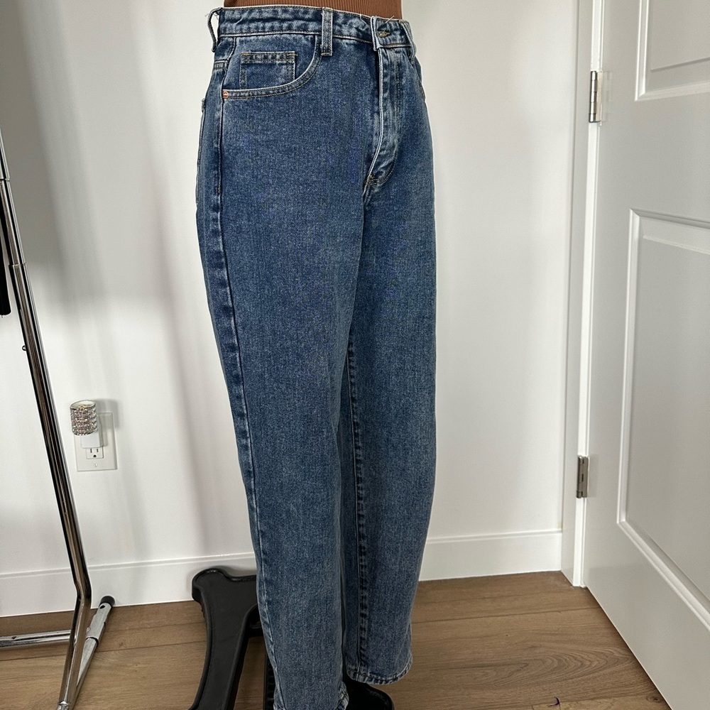 Straight denim jean